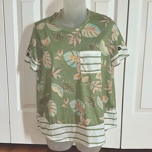 All in Live Floral Hawaiian Striped Green Tee Tshirt Top Blouse Small S NWT
